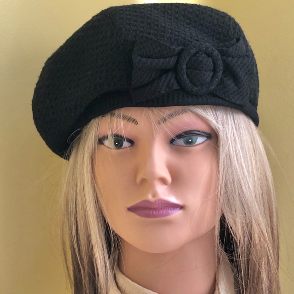 NWOT, Beret with Front Bow by Halogen - Picture 15 of 15
